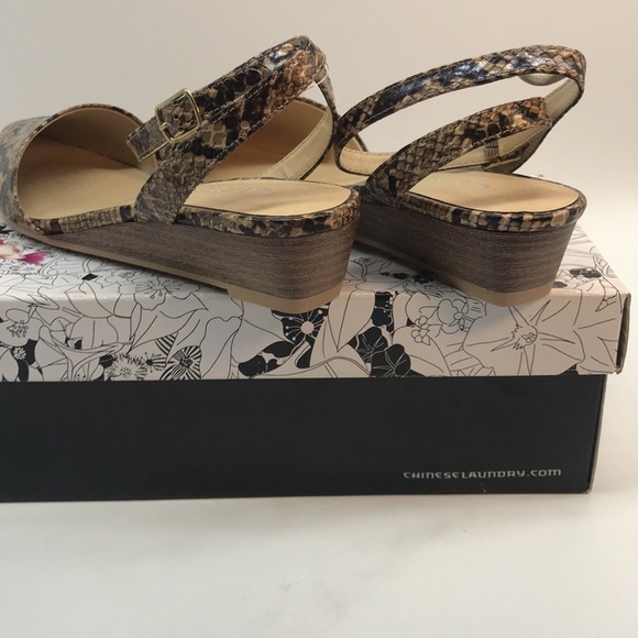 CL by Laundry Womenś Gunner Ballet Flats Size 6.5 - Picture 12 of 13